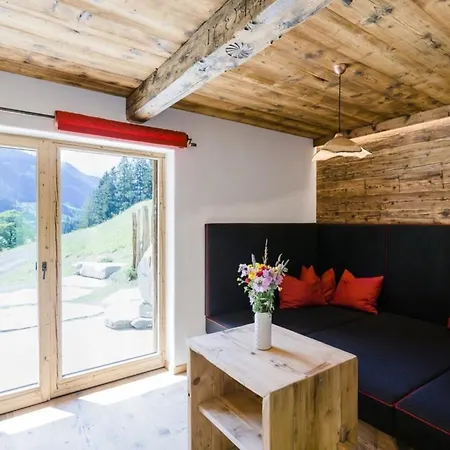 Almrausch Nyaraló *